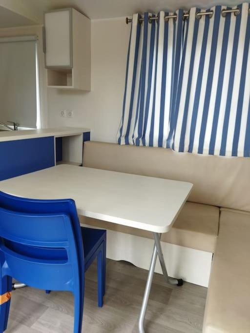 Mobile Home Saint-Christol-lès-Alès المظهر الخارجي الصورة