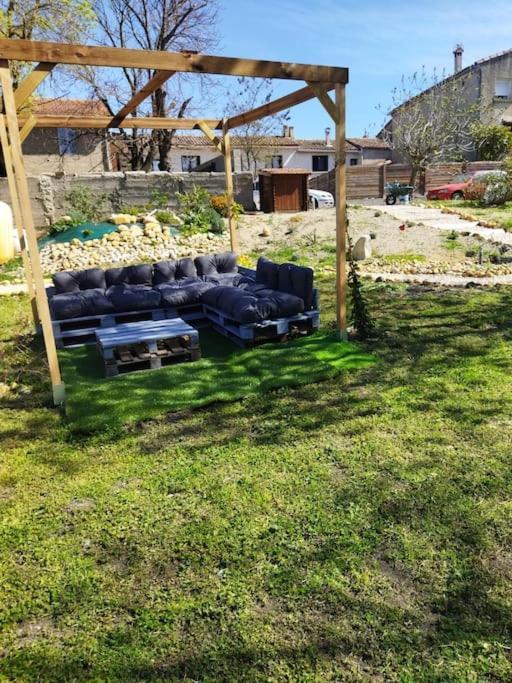 Mobile Home Saint-Christol-lès-Alès المظهر الخارجي الصورة